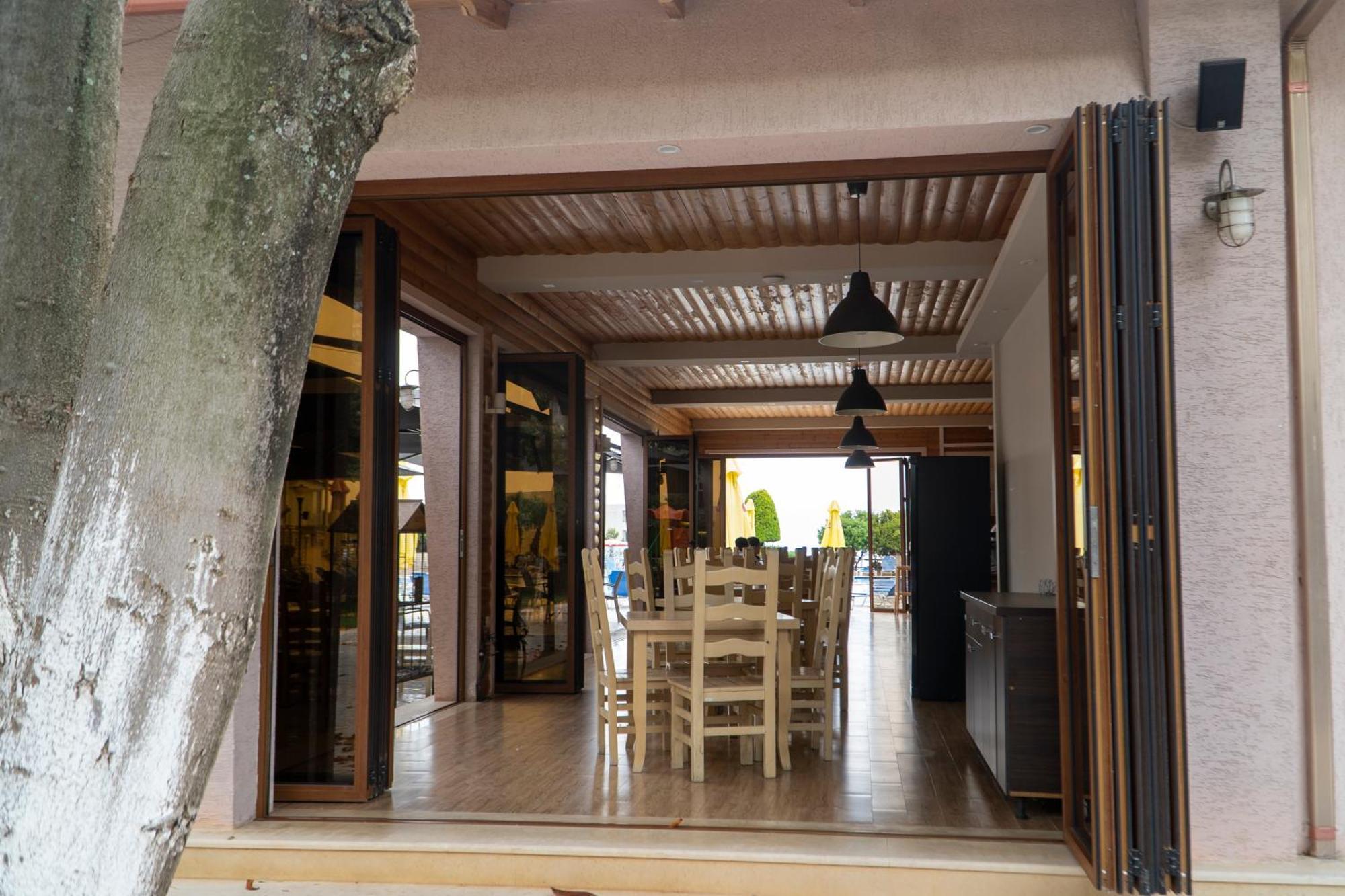Hotel Mediterrane ساراندا المظهر الخارجي الصورة