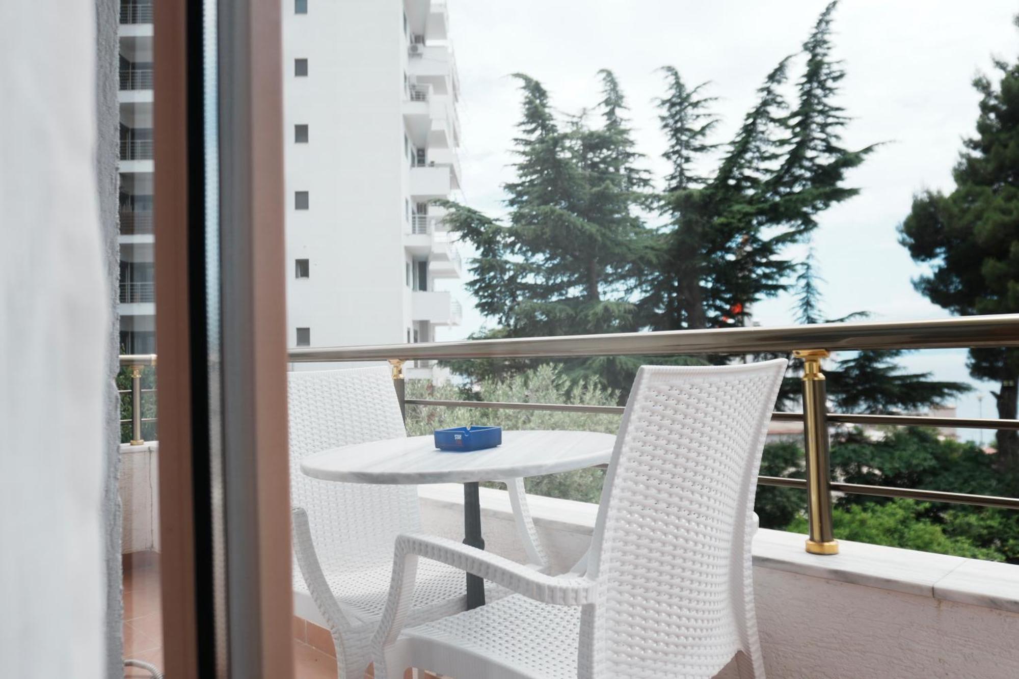 Hotel Mediterrane ساراندا المظهر الخارجي الصورة